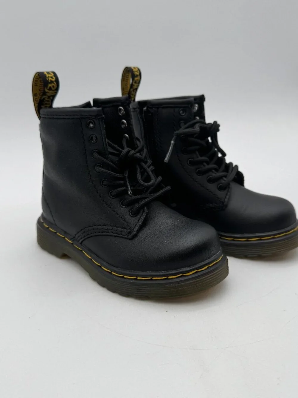 Dr. Martens ** dr